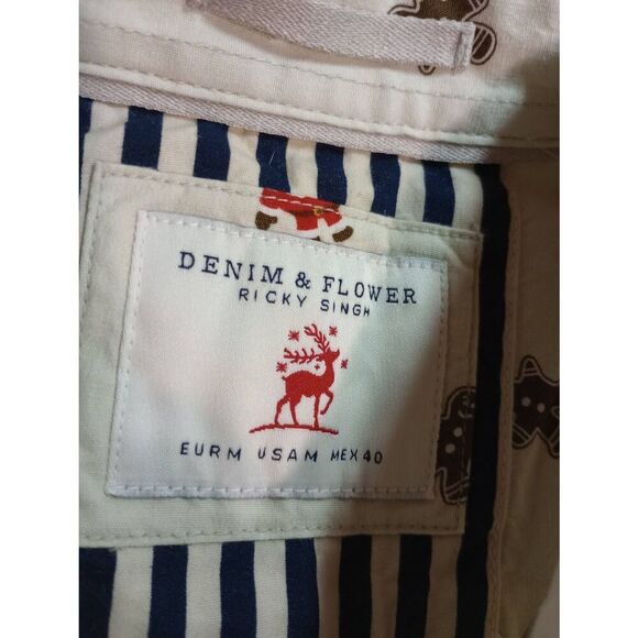 Denim and Flower Shirt Men's Medium Christmas Button Front Short Sleeve Tan Chri - Picture 6 of 8